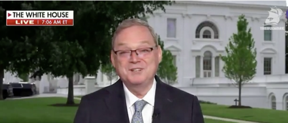 Trump Econ Adviser Says It’s Good Sign Americans Using Credit Cards More As Iran War Blows Up Their Budgets